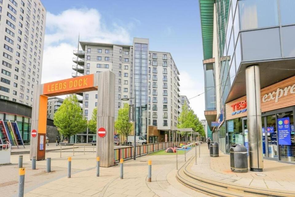 King Deluxe City Apt Large Balcony& Free Parking! Leeds  Kültér fotó